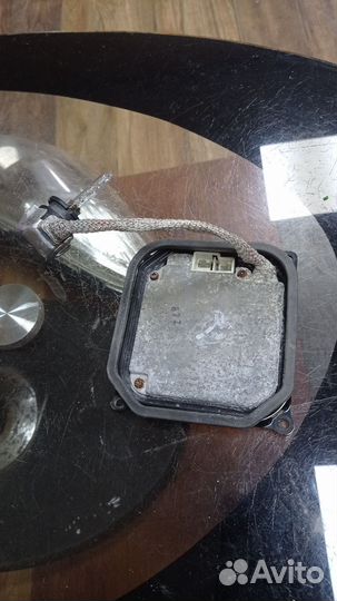 Блок ксенона Camry 40
