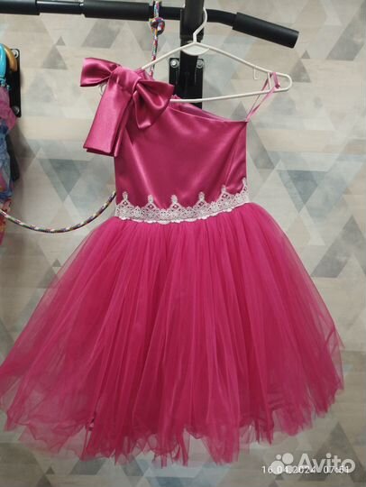 Нарядное платье для девочки