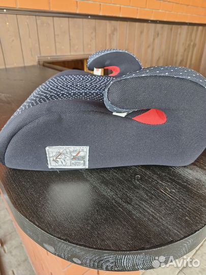 Детское кресло-бустер