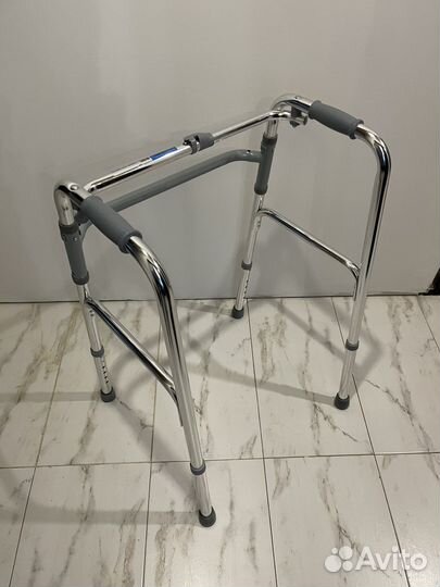 Ходунки для взрослых W Universal