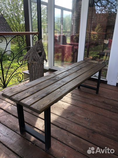 Лавки и стол