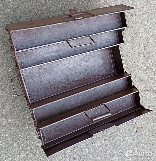 Инструментальный ящик на грузовик