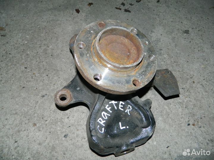 Поворотный кулак VW Crafter