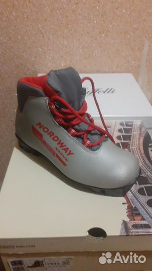 Лыжные ботинки детские 34р