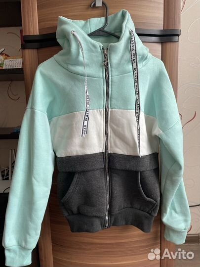 Спортивный костюм женский