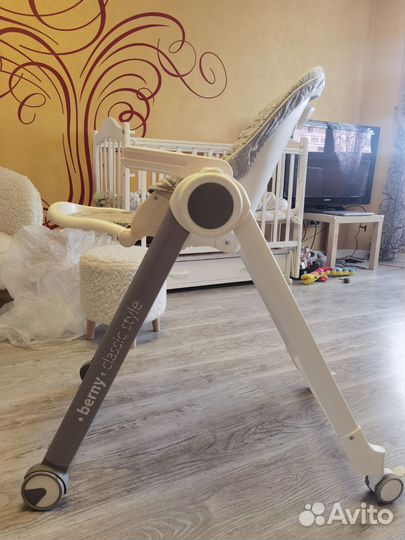 Детский столик для кормления