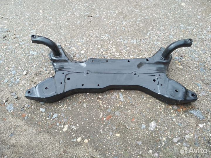 Подрамник подмоторная балк Mitsubishi Outlander XL