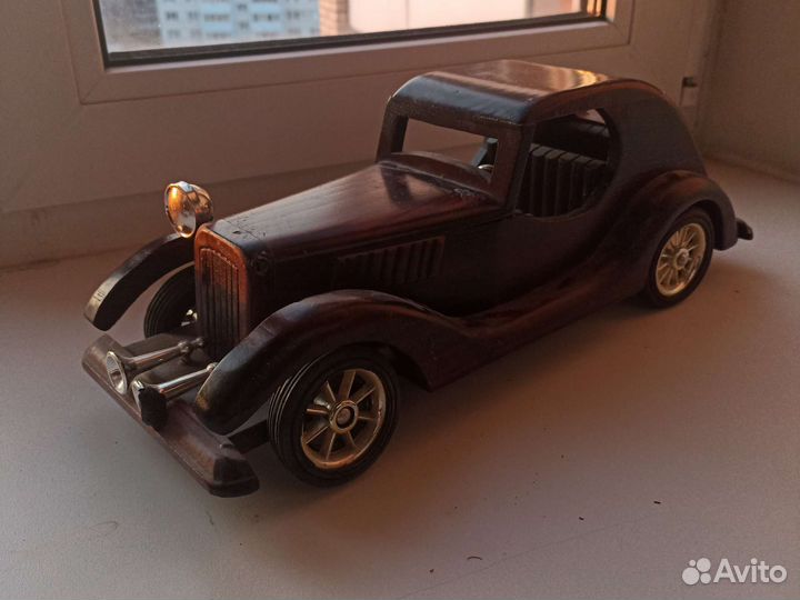 Доминиканская модель из дерева