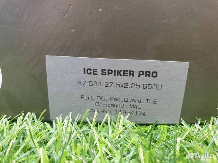 Покрышки Schwalbe Ice Spiker Pro 27.5x2.25