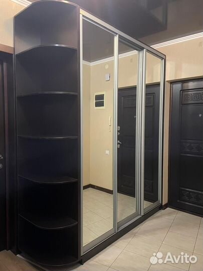 Продам шкаф купе с зеркалом трёхстворчатый Е1 бу