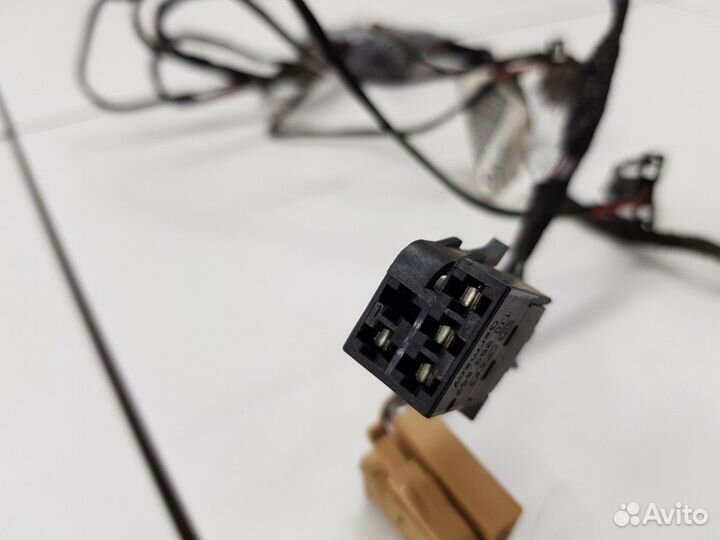 Электропроводка задней правой двери