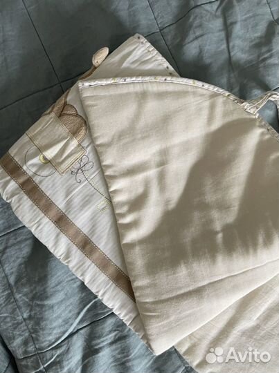 Бортики / белье Mothercare в детскую кроватку