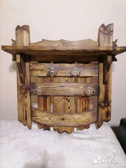 Вешалка в прихожую