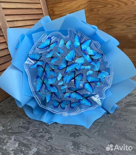 Светящийся букет из бабочек