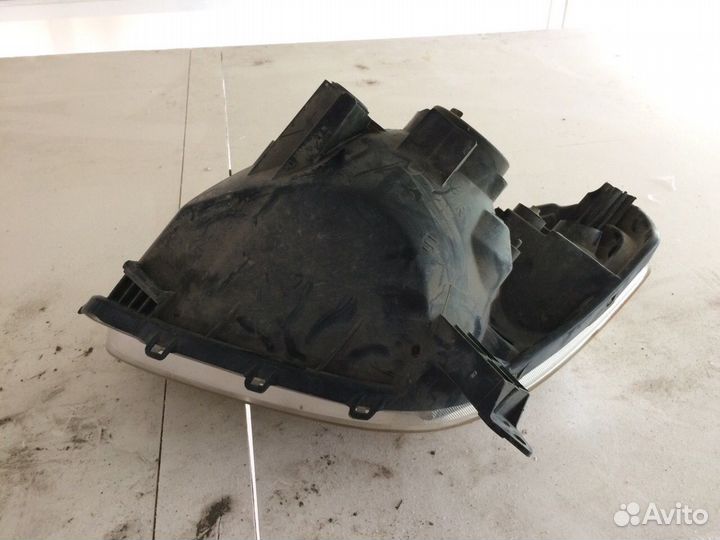 Фара П. Toyota Rav 4/2002