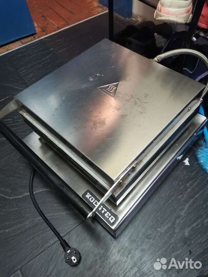 Вафельница