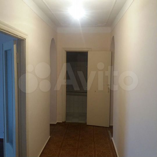 2-к. квартира, 57 м², 5/5 эт.