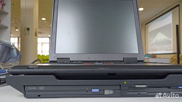 IBM x23 thinkpad
