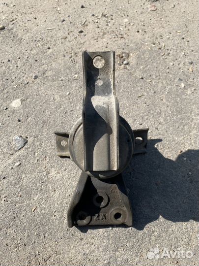 Опора двигателя Lancer 9