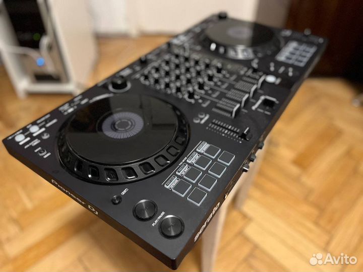 DJ-контроллер Pioneer DDJ-FLX6
