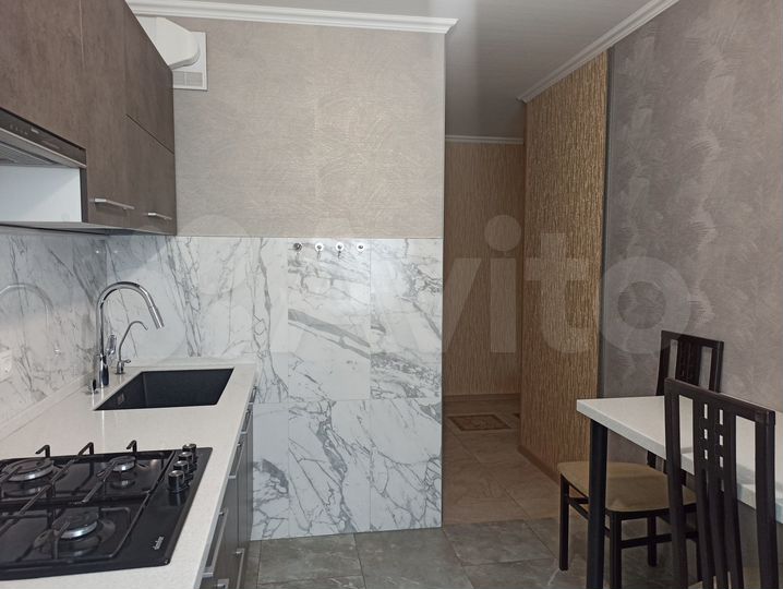 4-к. квартира, 75,6 м², 7/10 эт.