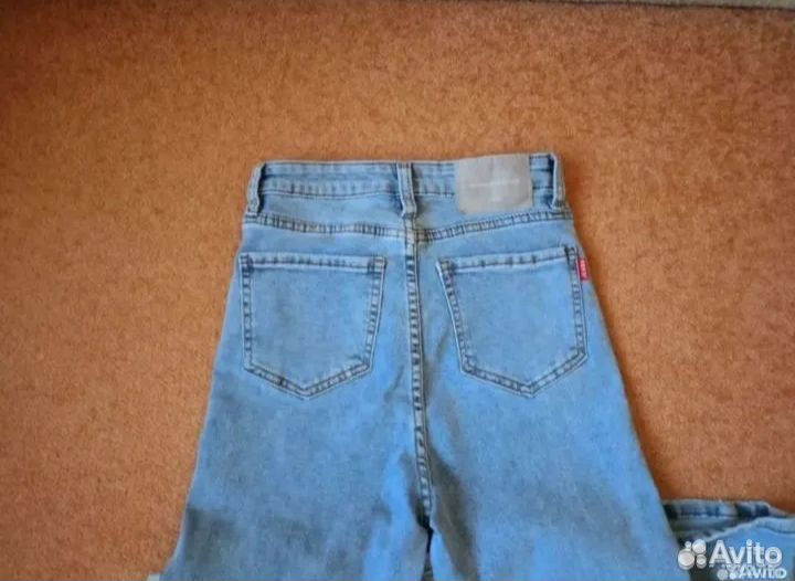 Джинсы женские клёш 42 S 25
