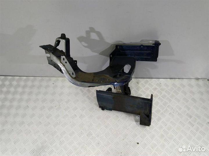 Лонжерон правый, Volkswagen Touareg 2012