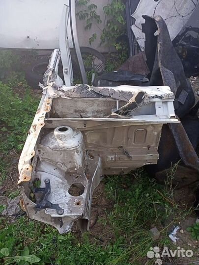 Бочина правая Рено Логан 2