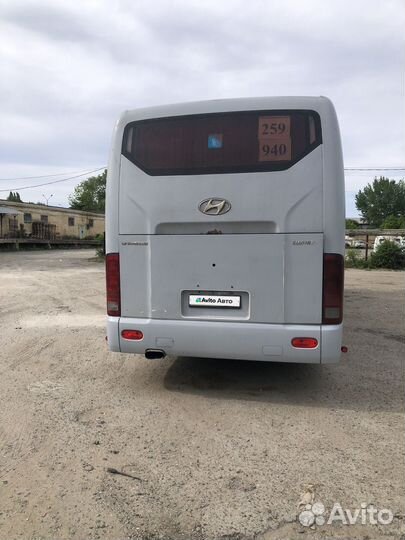 Туристический автобус Hyundai Universe, 2010