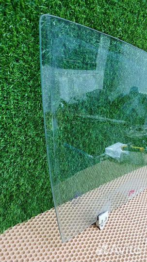 Стекло двери переднее левое Geely Mk Cross LG1