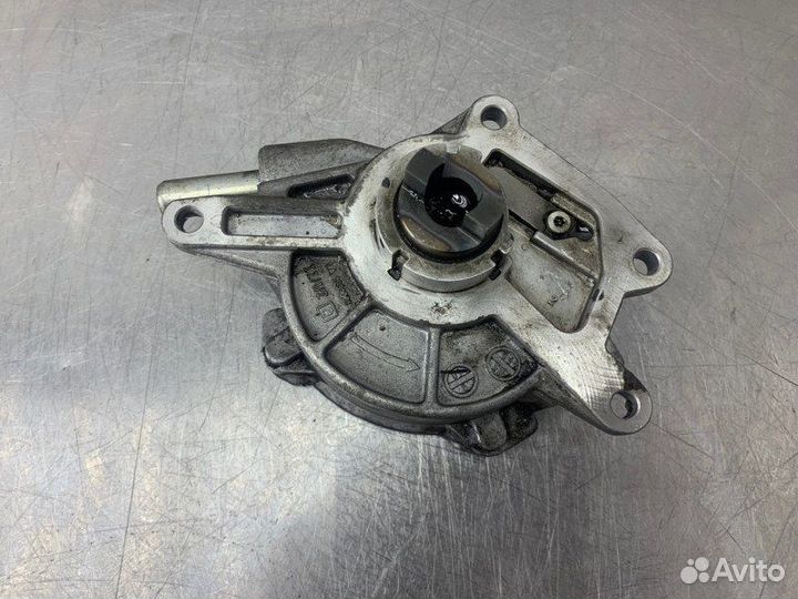 Насос вакуумный Mercedes E-Class A207 OM642 3.0