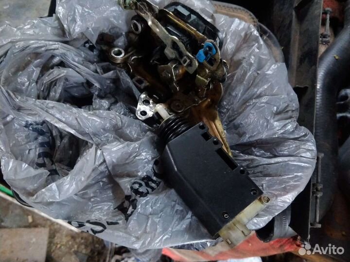 Запчасти на opel omega b