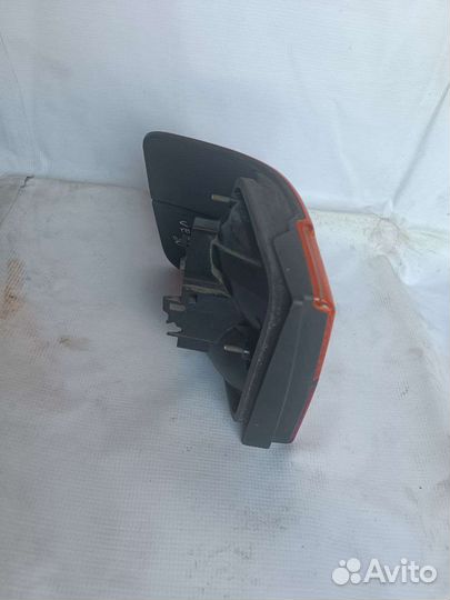 Фонарь задний vw vento