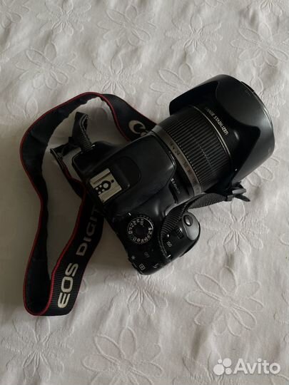 Canon EOS 550D с объективом EFS 18-200mm