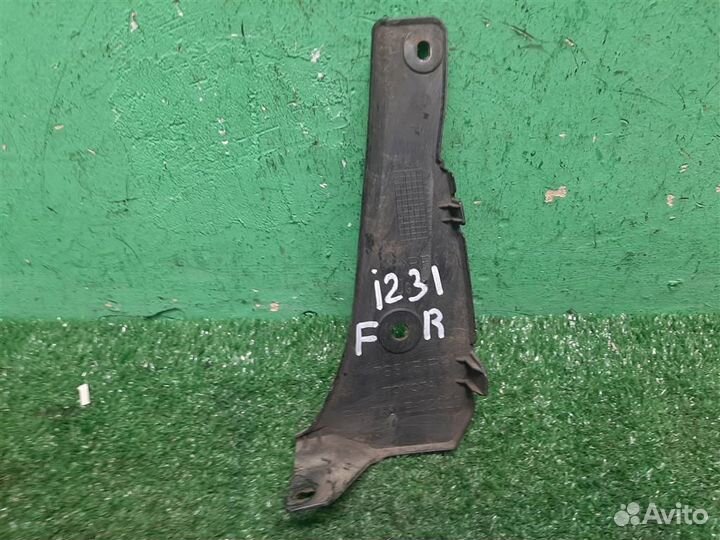 Пыльник кузова Toyota Corolla E120 2006