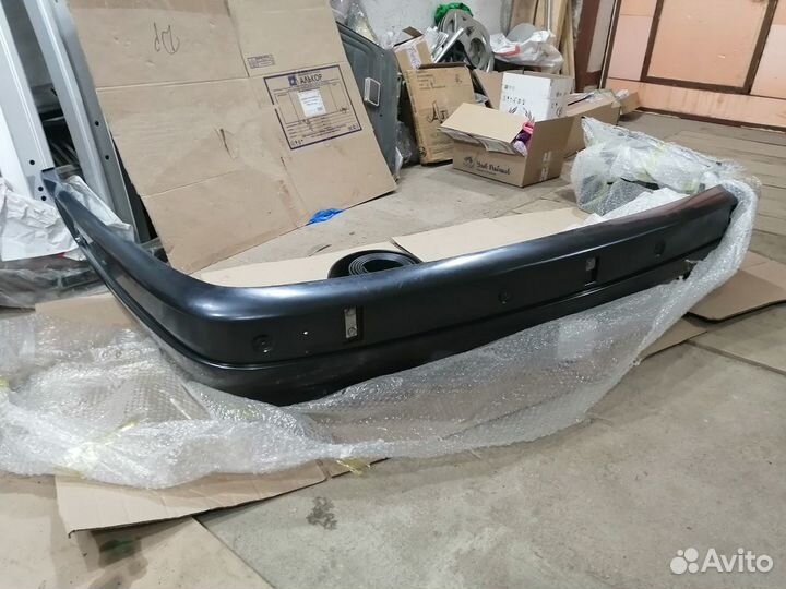 Новый задний бампер газ 3110 31105 оригинал