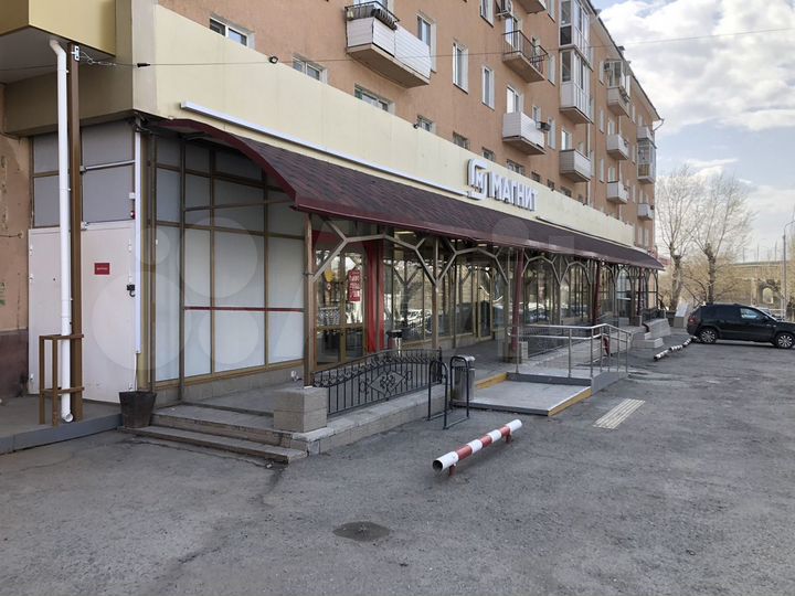 Торговая площадь, 440 м²