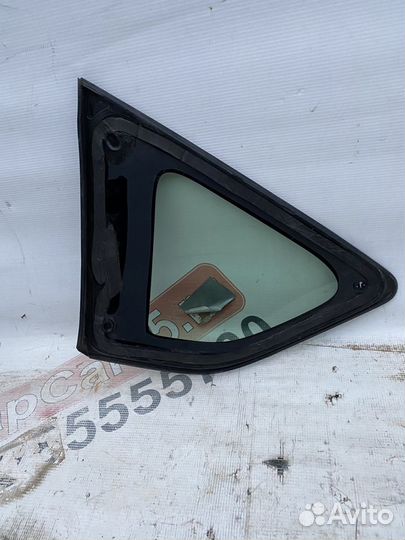 Toyota Rav4 Xa40 Форточка задняя