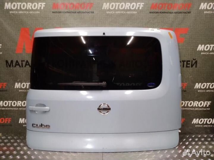 Дверь пятая Ниссан Куб Z11 светлая А330