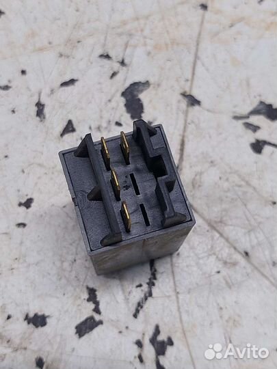 Реле аварийной сигнализации Mazda 323 BF