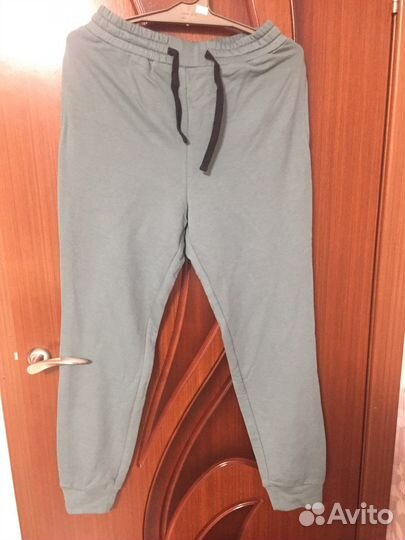 Спортивный костюм женский