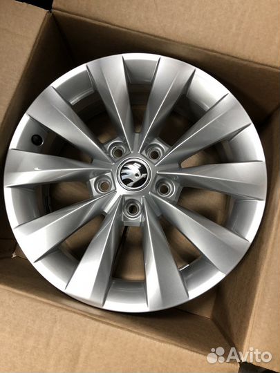 Новые Skoda Karok R16