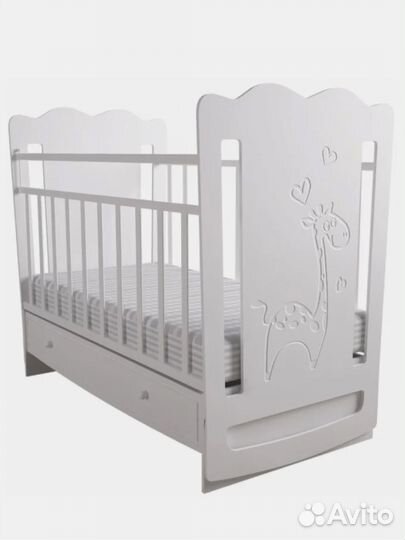 Детская кроватка с поперечным маятником