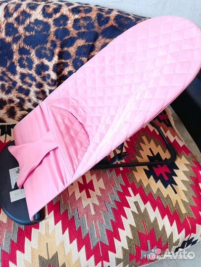 Шезлонг для новорожденных новый