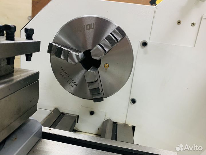 Токарный станок