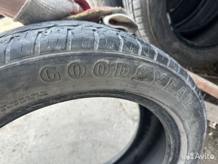 Goodyear Eagle Sport 215/50 R17