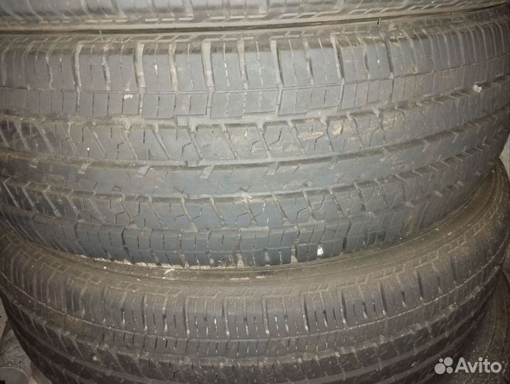 Triangle TR256 225/70 R16