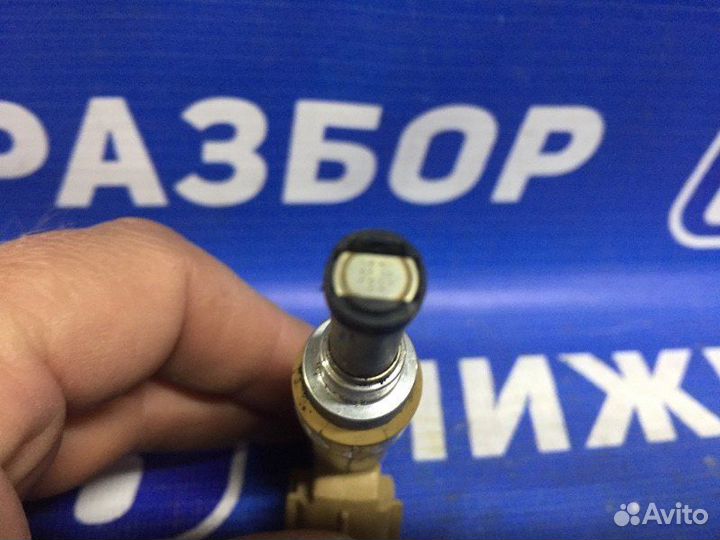 Форсунка Toyota Corolla