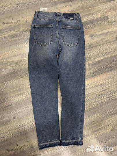 Джинсы женские only