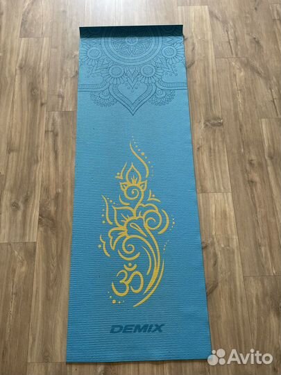 Коврик для йоги и фитнеса Demix
